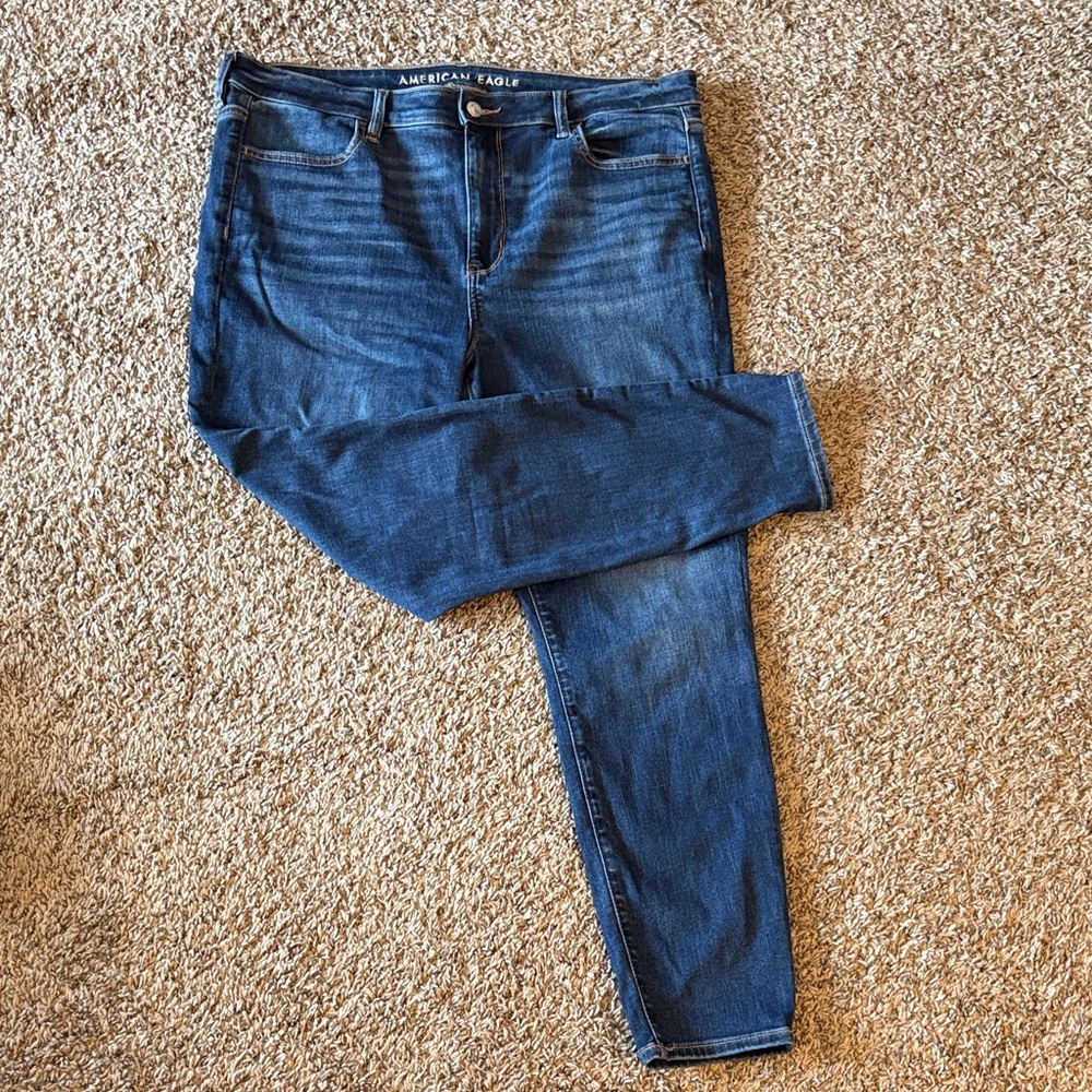 American Eagle Outfitters High-Rise Jegging Crop
